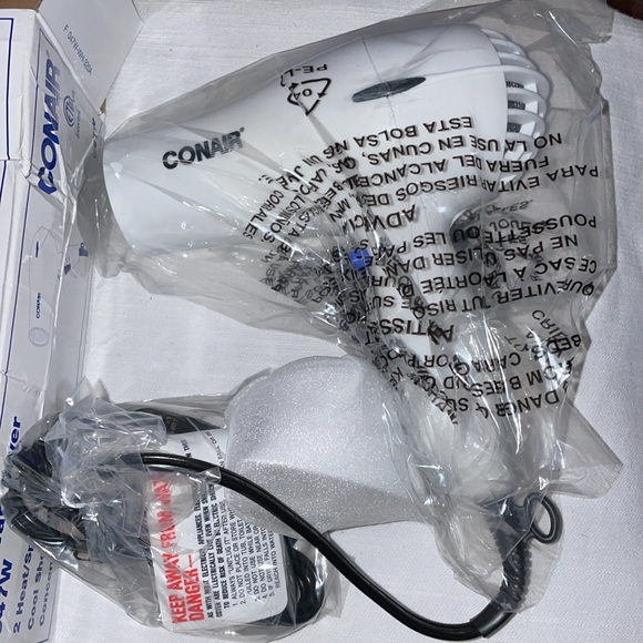 NIB Conair 1600 watt dryer 047w - Picture 2 of 6